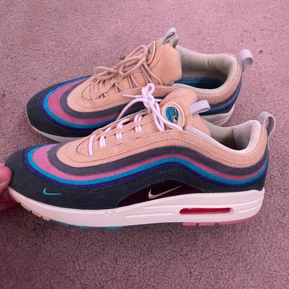 sean weatherspoon shoes